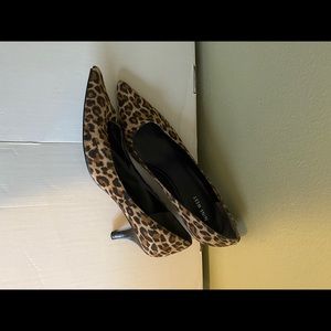 Nine West Animal Print Pumps Size 10